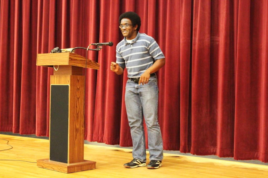 Junior class president wins Poetry Out Loud