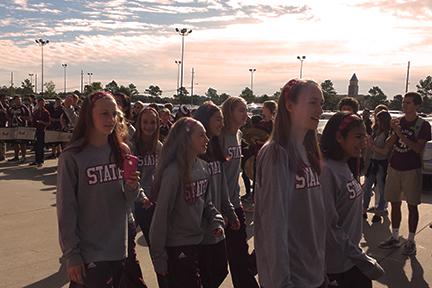 Girls Varsity Cross Country team heads to Round Rock for the State Meet. 