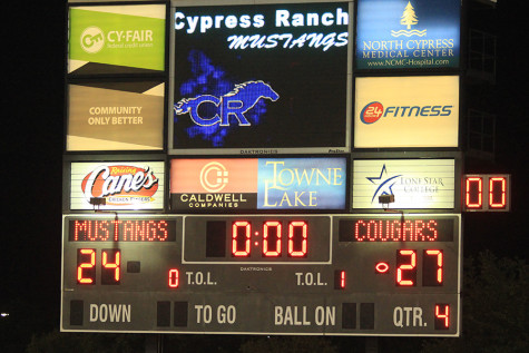 Varsity FB opens ’15 season in thrilling style