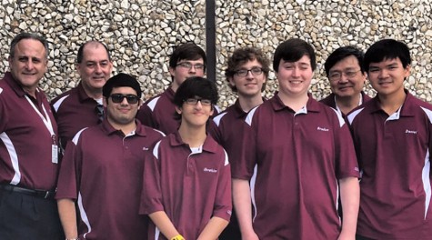 Varsity bowling qualifies for State