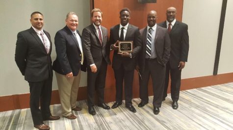 David Gbenda earns Houston TD Club award